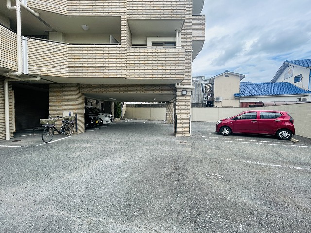 【駐車場】 | オリエントハイツ小戸