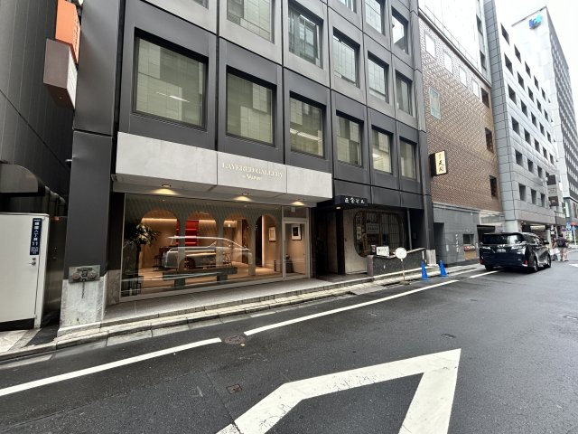 正金ビルの駐車場