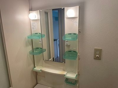 伊藤ビルの独立洗面台