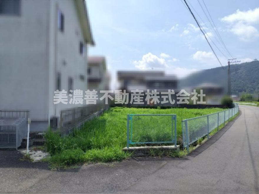 ６５８１０　岐阜市粟野西４丁目土地