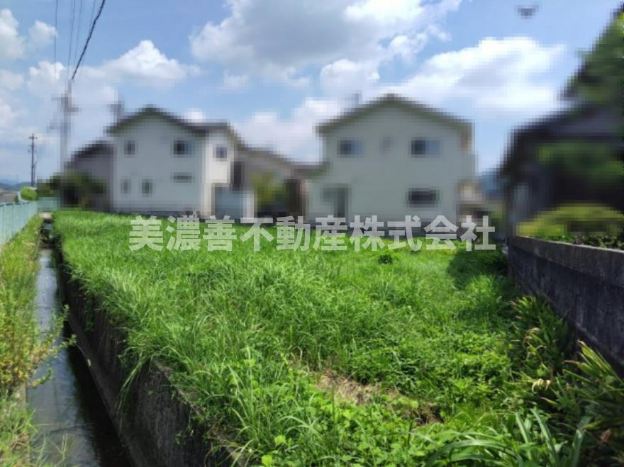 ６５８１０　岐阜市粟野西４丁目土地の外観