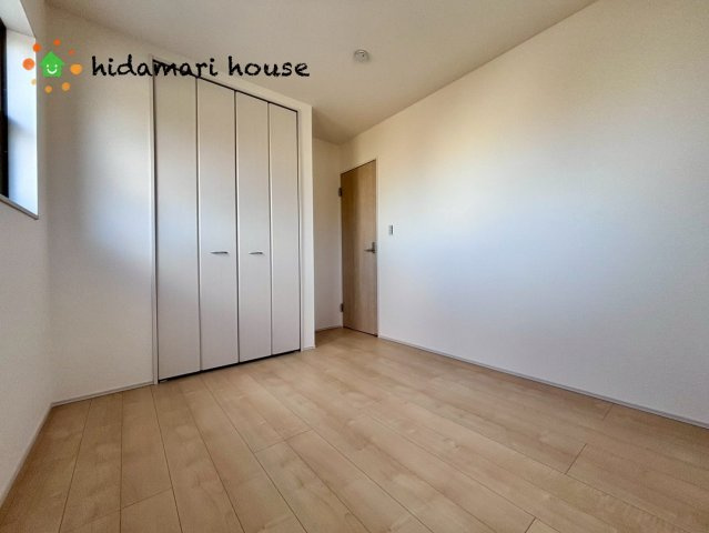 川島町上伊草　新築戸建　リーブルガーデン01の洋室