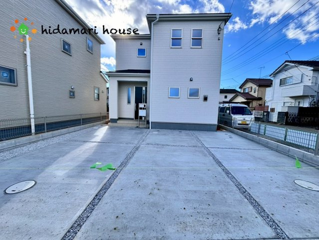 川島町上伊草　新築戸建　リーブルガーデン01の前面道路含む現地写真