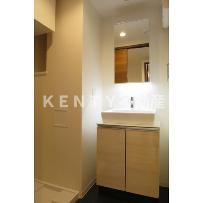 【洗面所】 | ウェルスクエアイズム蒲田 | コンパクトで使いやすい洗面所