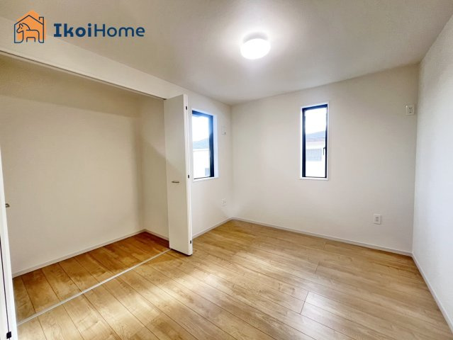 神戸市西区玉津町高津橋1期　新築戸建の内装|【ホームページに現地動画掲載中】●年中無休：当日予約可●収納が多く季節ものの家電も収納可能