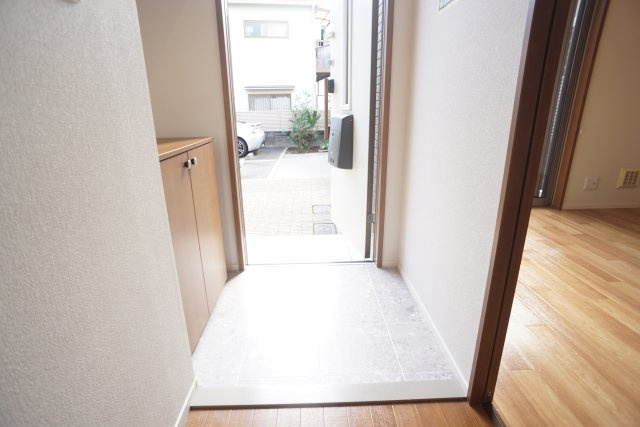 グランツ松下の玄関