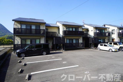 【駐車場】 | ピュアコートE