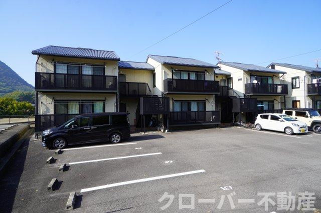 【駐車場】 | ピュアコートE