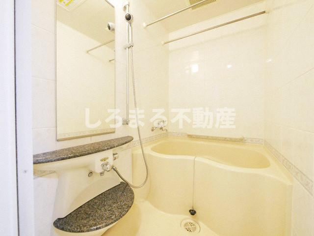 コンソラーレ同心の浴室