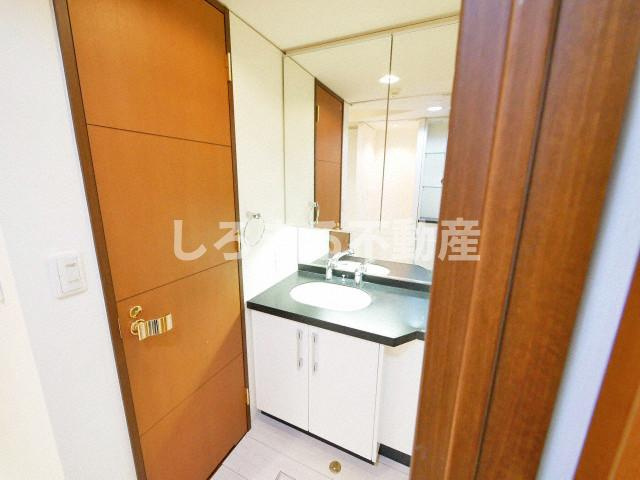 コンソラーレ同心の洗面所