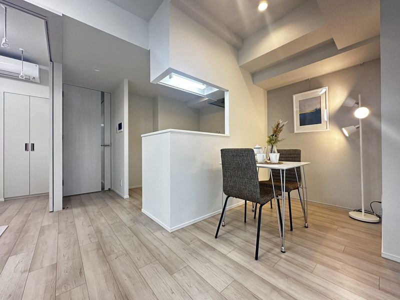 ONE ROOF RESIDENCE NISHINIPPORI の居間・リビング