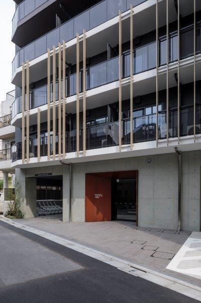 ONE ROOF RESIDENCE NISHINIPPORI の外観