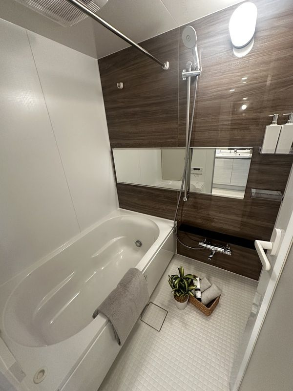 ONE ROOF RESIDENCE NISHINIPPORI の浴室