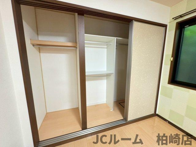 柏崎市半田２丁目のアパートの収納