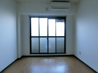 【内装】 | オンディーヌ