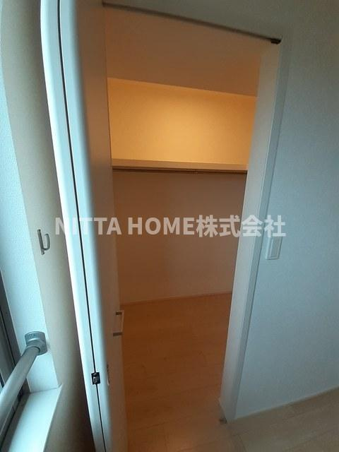 マーベラスの収納|洋室にはウォークインクローゼットがついています◇