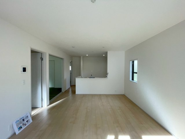 【居間・リビング】 | 高崎市石原町第24　4号棟