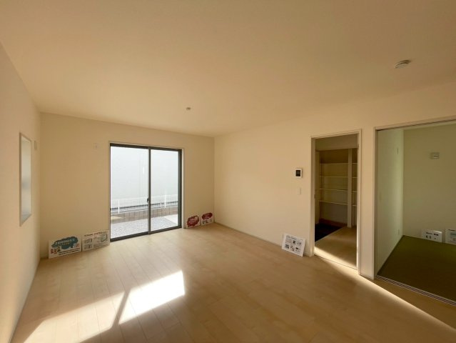 【居間・リビング】 | 高崎市石原町第24　4号棟