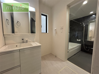 【脱衣所】 | リビング階段　当社の近隣物件　栄町　全3棟　1号棟 | 同仕様施工例