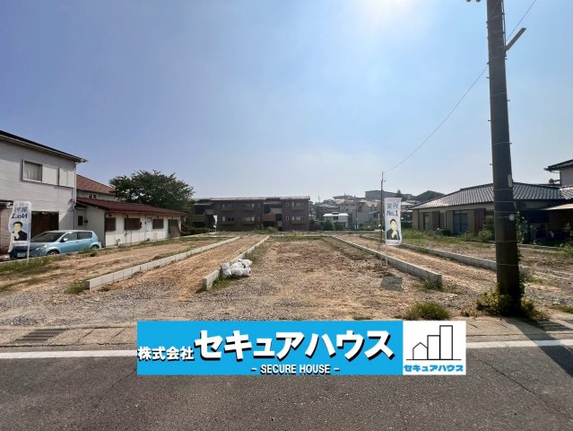 【今からご案内可能】大府市長根町6丁目　全5棟　の外観|■現地外観写真
駐車並列2台可能！オプション工事でカーポート設置などいかがでしょうか。その他にも、フェンスなどの「オプション工事」もご提案いたします♪