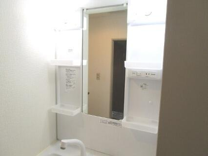 サニークレスト百合ヶ丘の洗面所