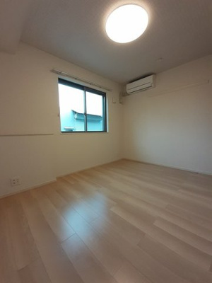 【内装】 | アイリス