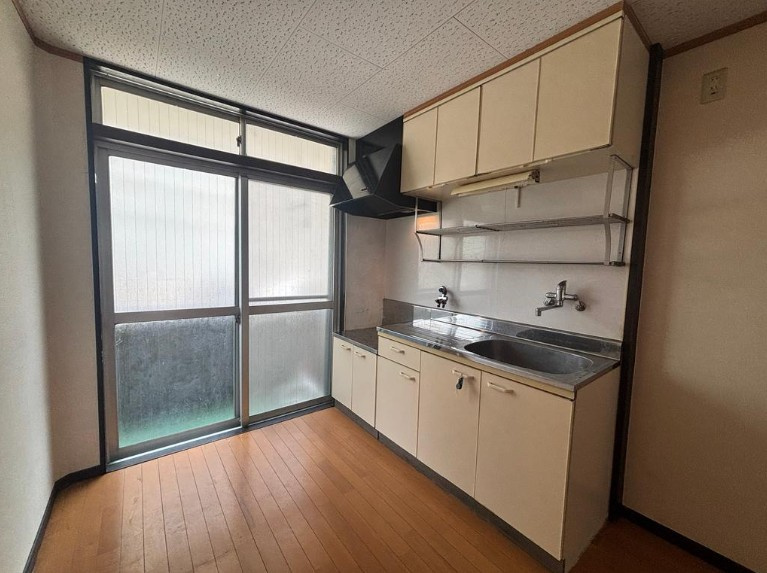 北区長柄中　店舗付き中古戸建のキッチン