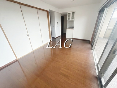 【居間・リビング】 | ベルドゥムール草加旭町 | 洋室のお部屋です。