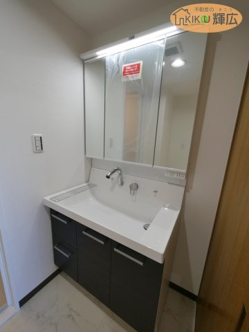 【独立洗面台】 | リベール明石東二見Ⅰ　2階