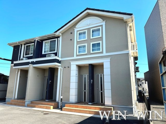 ヴィラス新栄の外観