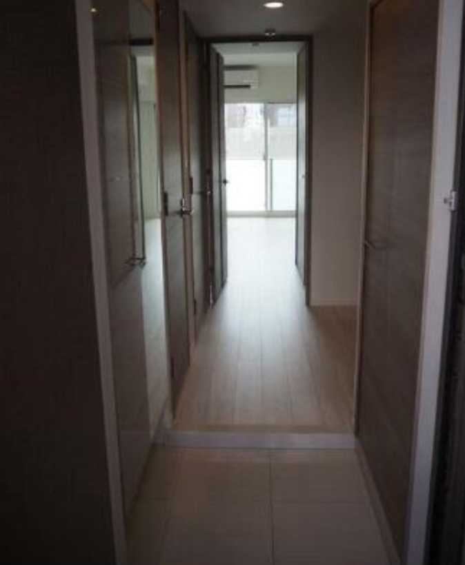 クレイシア三軒茶屋　ネット無料　分譲賃貸　高層階の玄関