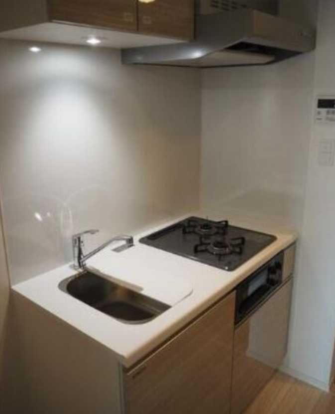 クレイシア三軒茶屋　ネット無料　分譲賃貸　高層階のキッチン