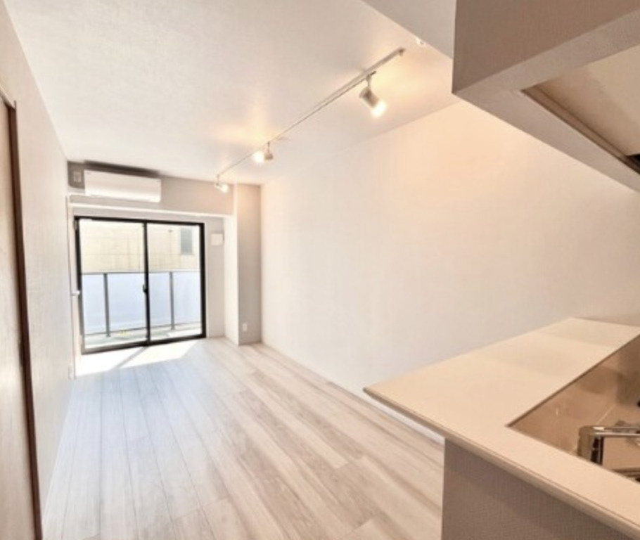 オープンブルーム浅草橋の居間・リビング