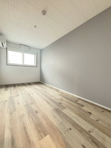 「防音マンション」VORT野方レジデンスの居間・リビング|防音室は防音床、防音壁、防音天井となっており、まさに楽器を演奏するためにつくられた24時間楽器演奏可能の防音室です