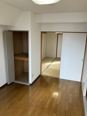 【洋室】 | リアライズ花小金井