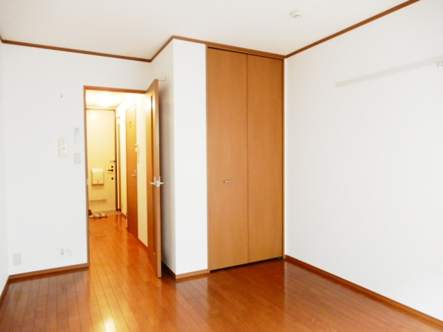 ラフィーネ野沢の居間・リビング