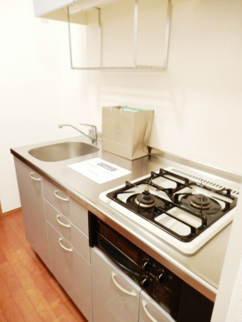 ラフィーネ野沢のキッチン