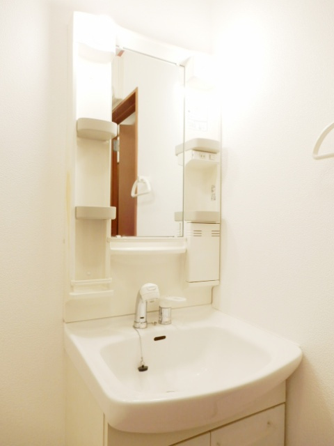 ラフィーネ野沢の独立洗面台