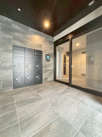 「防音マンション」VORT野方レジデンスのエントランス|落ち着いたエントランスです