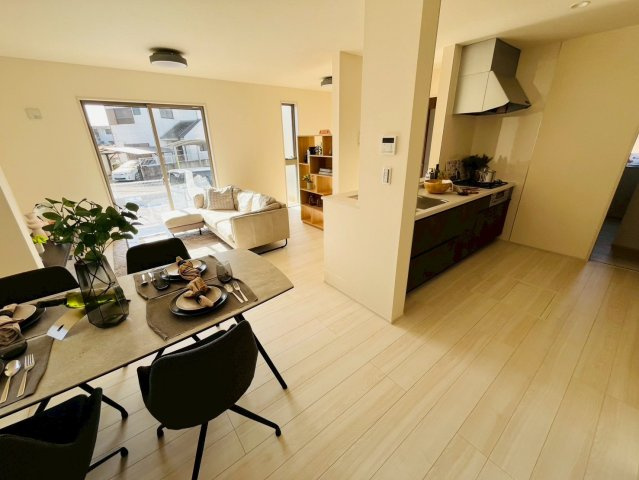 【Livele Garden】　古河市鴻巣　第６　全4邸の外観|〇１号棟〇
広々LDK18帖！キッチンパントリー、ファミリークローク付きの収納豊富なお家です♪
2025年11月撮影