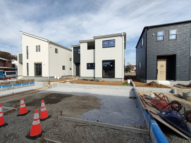 【Livele Garden】　古河市鴻巣　第６　全4邸の外観|〇２号棟〇
シンプルでモダンなデザインの外観です。
2025年11月撮影