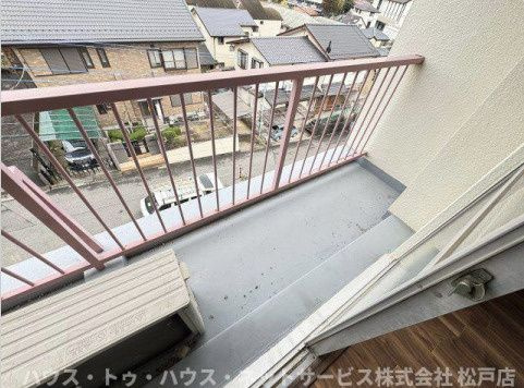 ジャスミンコート３ のバルコニー