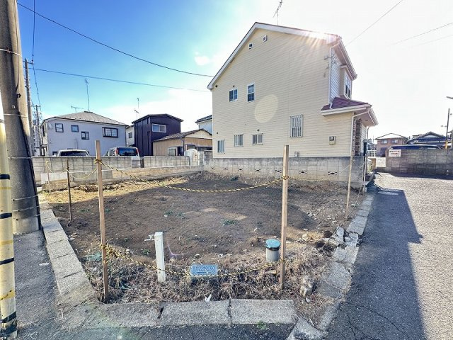 【外観】 | 新座市東3丁目　建築条件なし売地　全1区画　(志木本店) | 現地（2026年1月）撮影／お好きなハウスメーカーで建築可能な、建築条件なし売地。