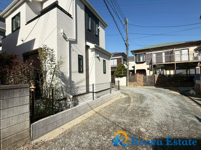 新築戸建　茅ヶ崎市香川4丁目の前面道路含む現地写真