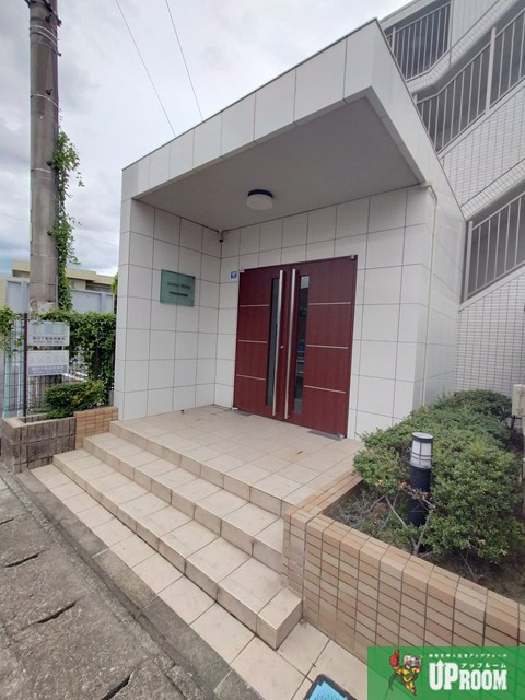 ボヌール飛高のエントランス