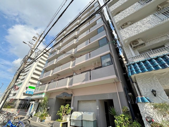 ベルフィード新大阪の外観