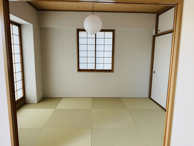 ネオハイツ八王子明神町の和室|～リビングに隣接している6.0帖の和室　琉球風畳にリフォーム済です～