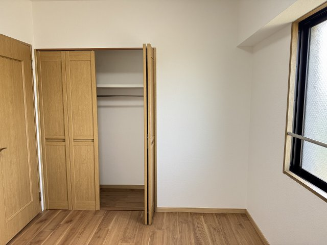 ネオハイツ八王子明神町の収納|～収納力の高いクローゼット完備～
