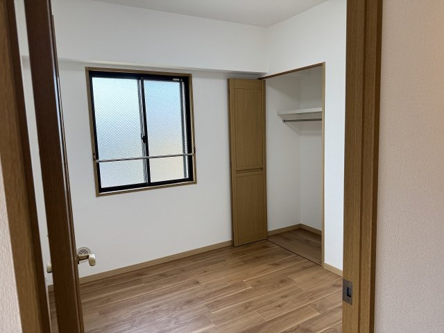 ネオハイツ八王子明神町の子供部屋|～4.2帖の洋室です～