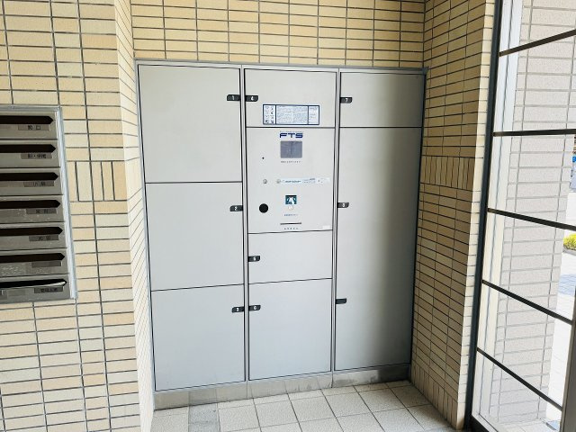 ネオハイツ八王子明神町の設備|～不在時の荷物受け取りに大変便利な宅配BOX～